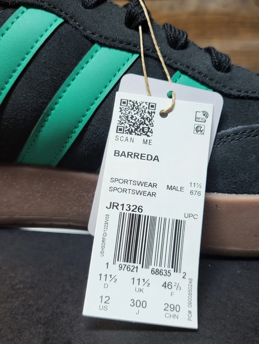 *NEW* Adidas Barreda Core Black Court Green Gum JR1326 Size Men’s 12 Women's 13